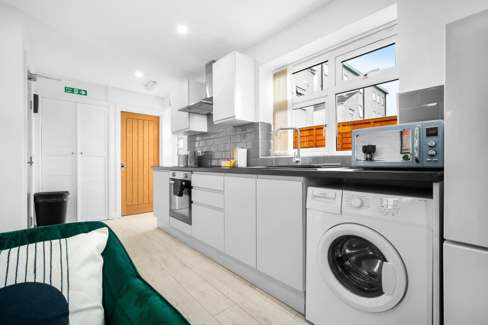 Luxury 3 Bedroom Apartment - Terrace - Near City Centre - Wifi - Smart Tv 1Mr Birmingham Ngoại thất bức ảnh